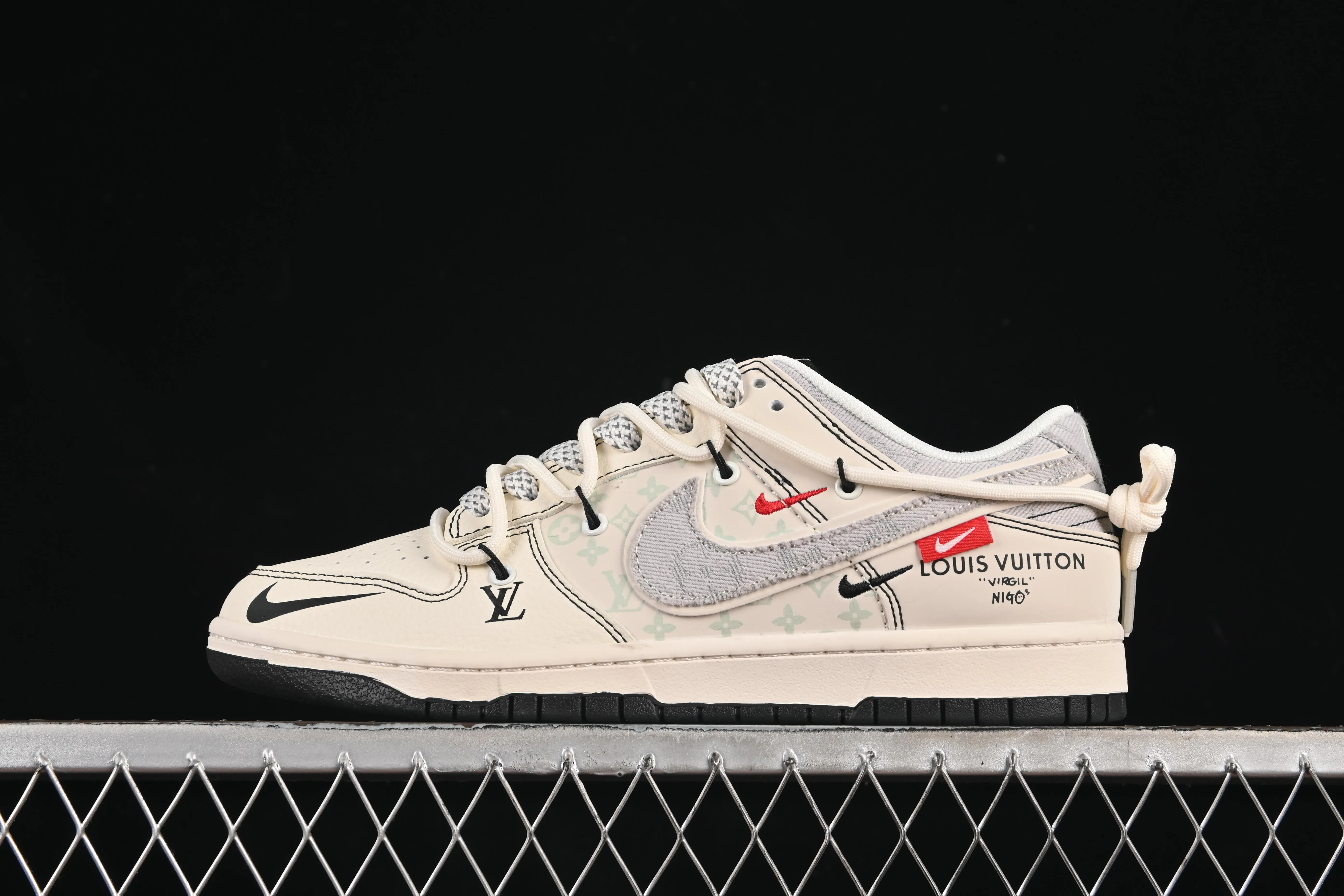 All Categories Nk SB Dunk Series Nk SB Dunk Low High-end Customized Low-top Shoes Nike SB Dunk Low LV Co-branded Gray Cloth Hook Drawstring Anniversary High-end Customized Low-top Casual Shoes YX5066-379